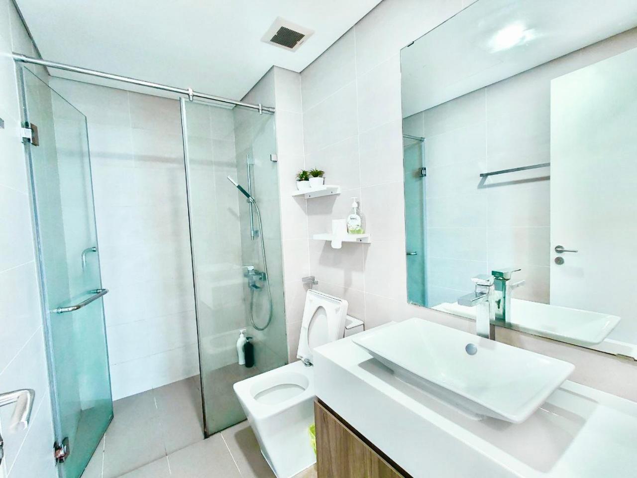 Premier Aparts - Soho Residence, City Central, 10Mins To Benthanh Market, Buivien Street Хошимин Экстерьер фото